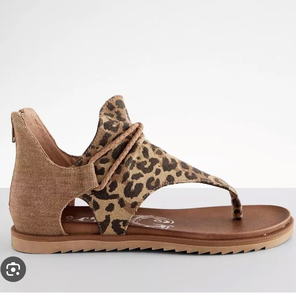 NIB Very G Buckle Leopard Sparta canvas sandals shoes festival women size 6.5